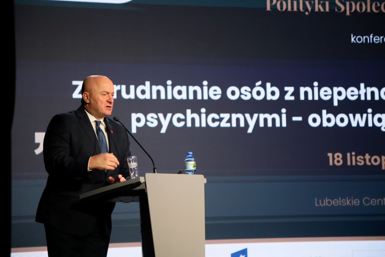 pm_KONFERENCJA-181124-012.jpg