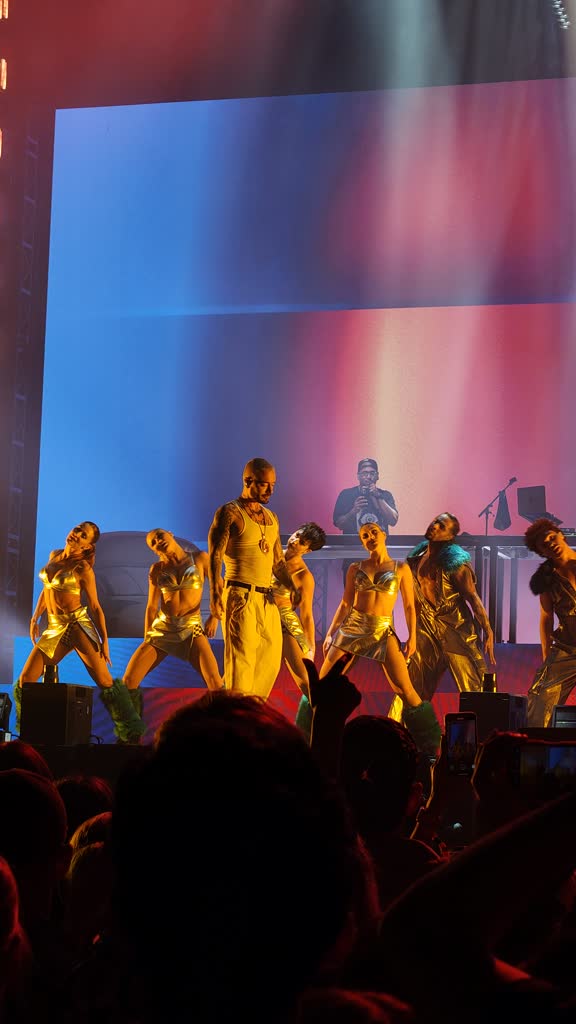 JBalvin_Opener25.jpg